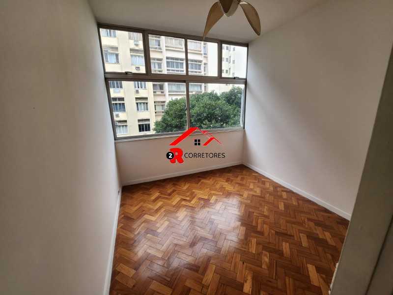 Apartamento à venda com 3 quartos, 128m² - Foto 28