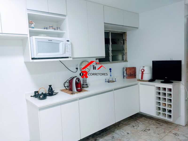 Apartamento à venda com 3 quartos, 160m² - Foto 7