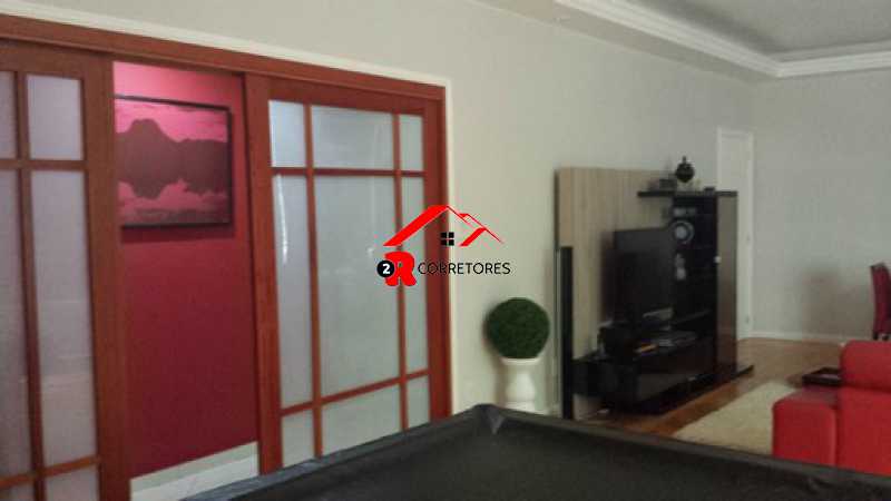 Apartamento à venda com 3 quartos, 160m² - Foto 2