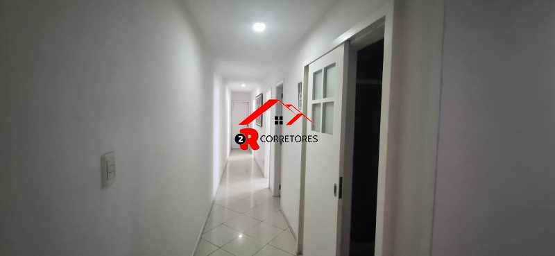 Apartamento à venda com 3 quartos, 160m² - Foto 4