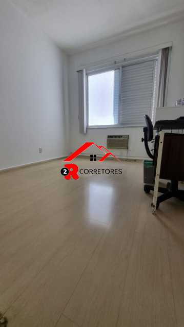 Apartamento à venda com 3 quartos, 160m² - Foto 9