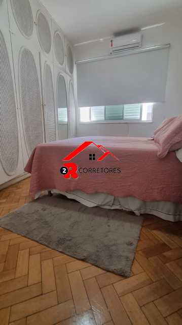 Apartamento à venda com 3 quartos, 160m² - Foto 14