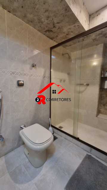 Apartamento à venda com 3 quartos, 160m² - Foto 17