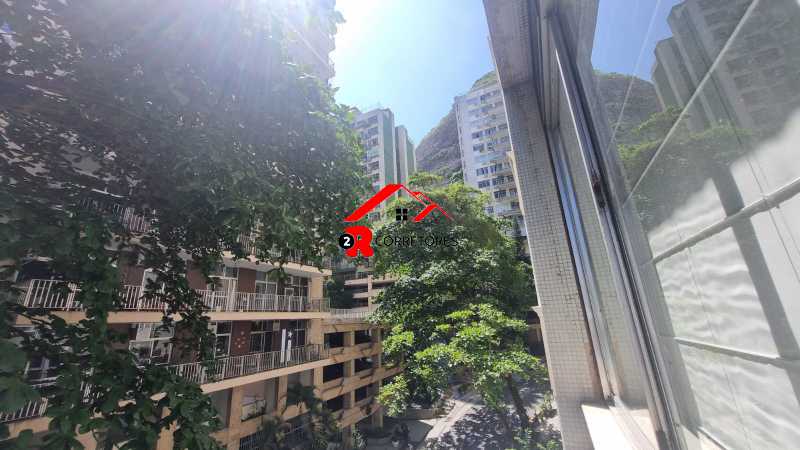 Apartamento à venda com 3 quartos, 160m² - Foto 26