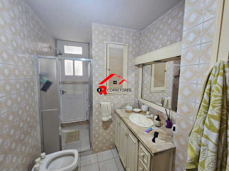 Apartamento à venda com 3 quartos, 156m² - Foto 9