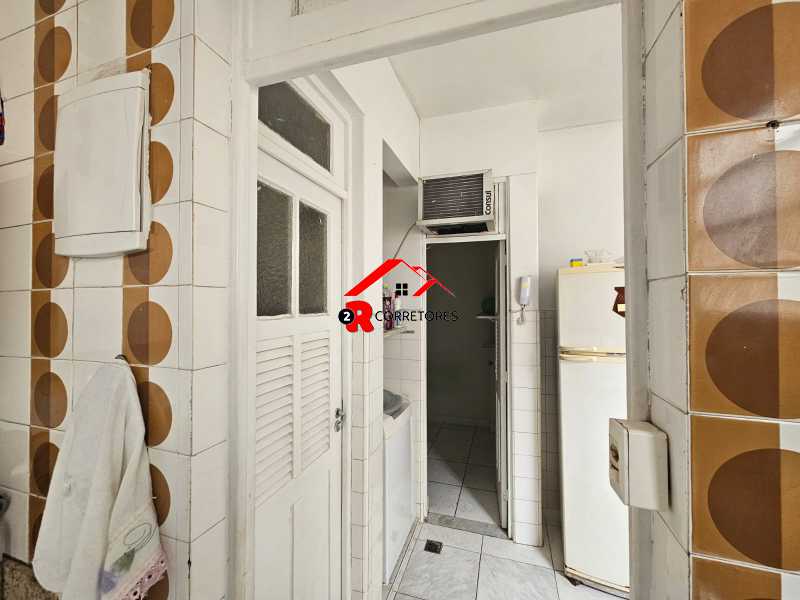 Apartamento à venda com 3 quartos, 156m² - Foto 26