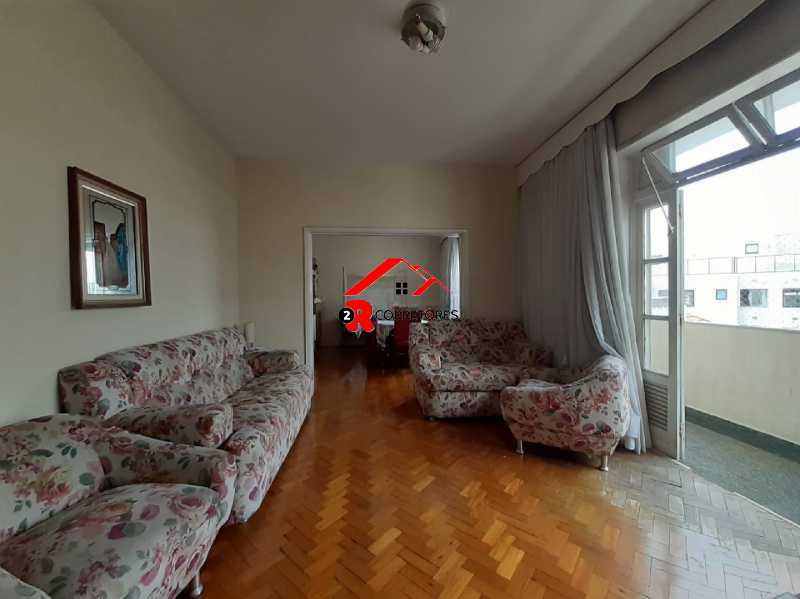 Apartamento à venda com 3 quartos, 136m² - Foto 2