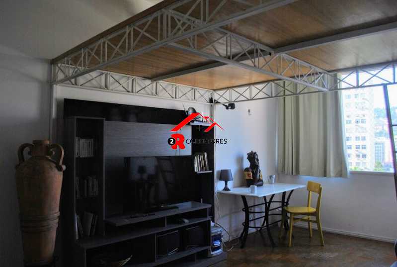 Kitnet e Studio à venda com 1 quarto, 33m² - Foto 4