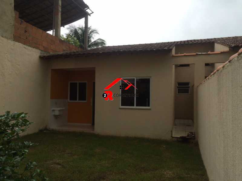 Casa à venda com 2 quartos, 140m² - Foto 1