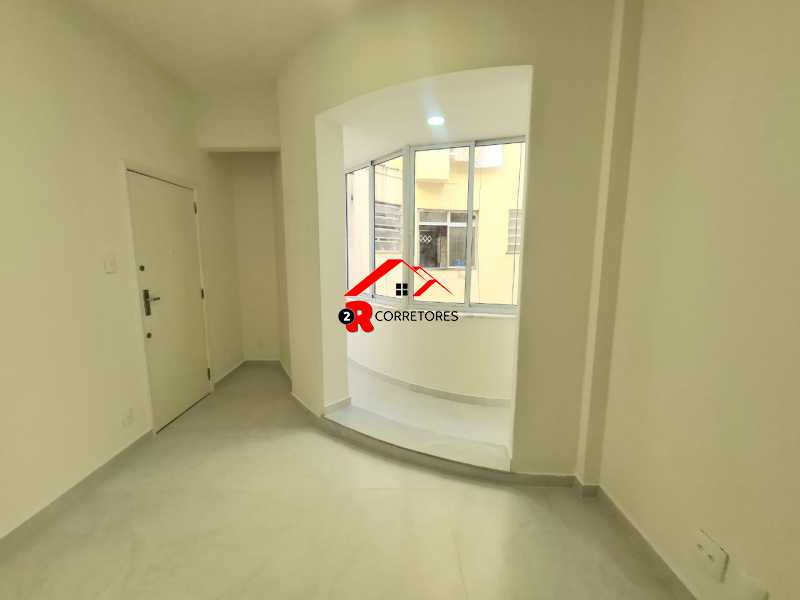 Apartamento à venda com 1 quarto, 40m² - Foto 6