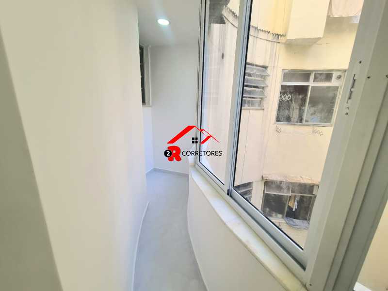 Apartamento à venda com 1 quarto, 40m² - Foto 23