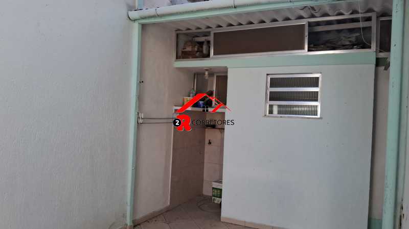 Apartamento à venda com 2 quartos, 40m² - Foto 27