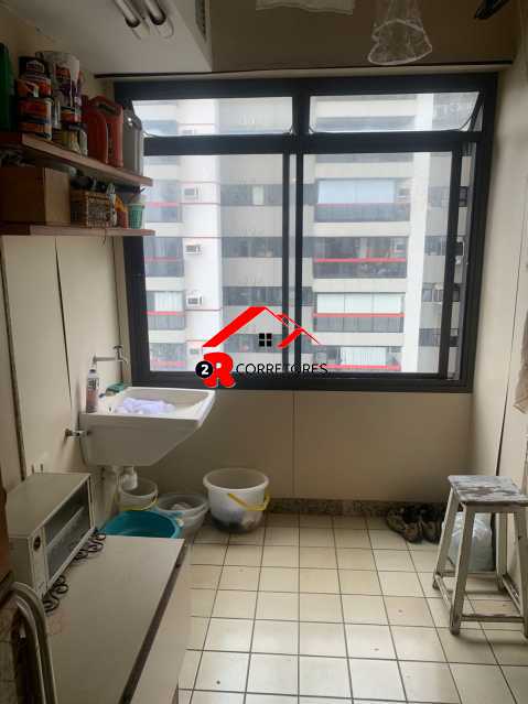 Apartamento à venda com 4 quartos, 162m² - Foto 14