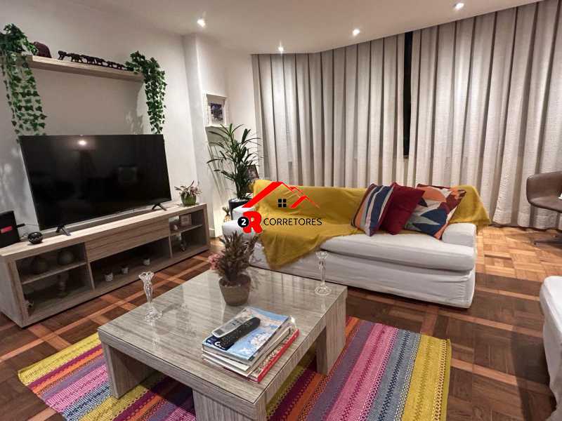 Apartamento à venda com 3 quartos, 110m² - Foto 2