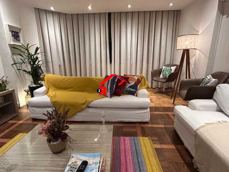 Apartamento à venda com 3 quartos, 110m² - Foto 3