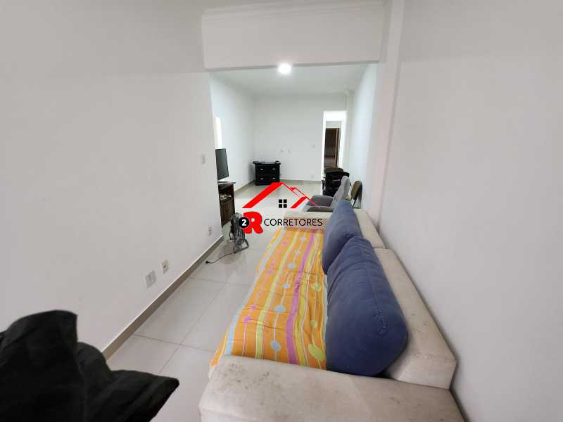 Apartamento à venda com 3 quartos, 110m² - Foto 2