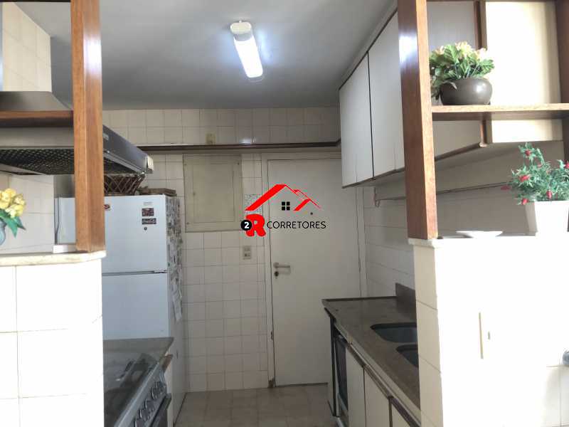 Apartamento à venda com 3 quartos, 156m² - Foto 22