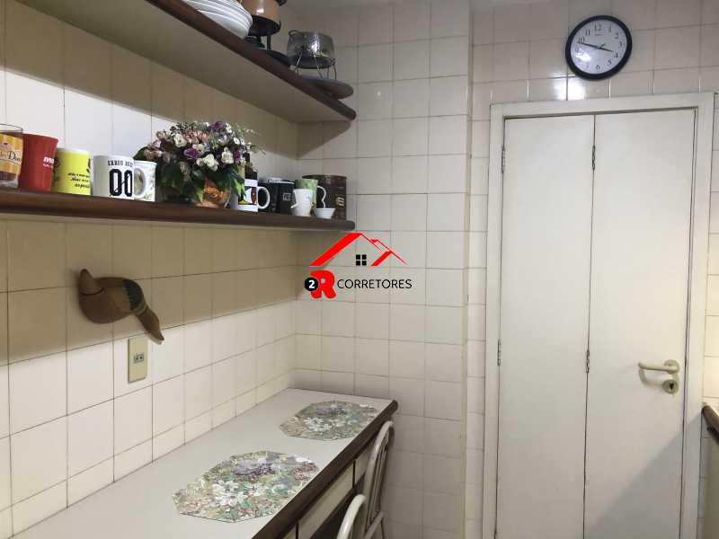 Apartamento à venda com 3 quartos, 156m² - Foto 23