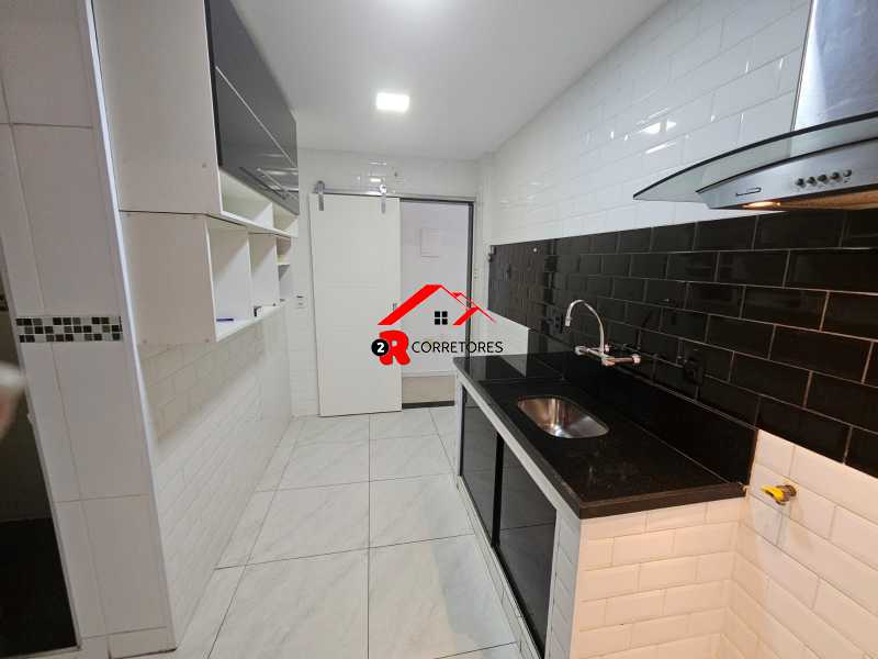 Apartamento à venda com 3 quartos, 81m² - Foto 17