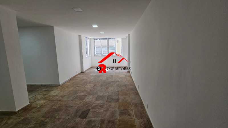 Apartamento à venda com 3 quartos, 123m² - Foto 1