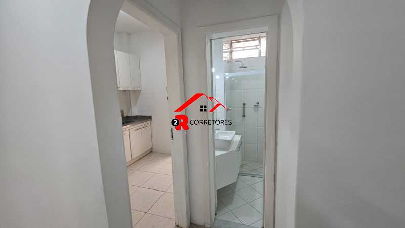 Apartamento à venda com 3 quartos, 123m² - Foto 19