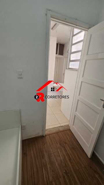 Apartamento à venda com 3 quartos, 123m² - Foto 29