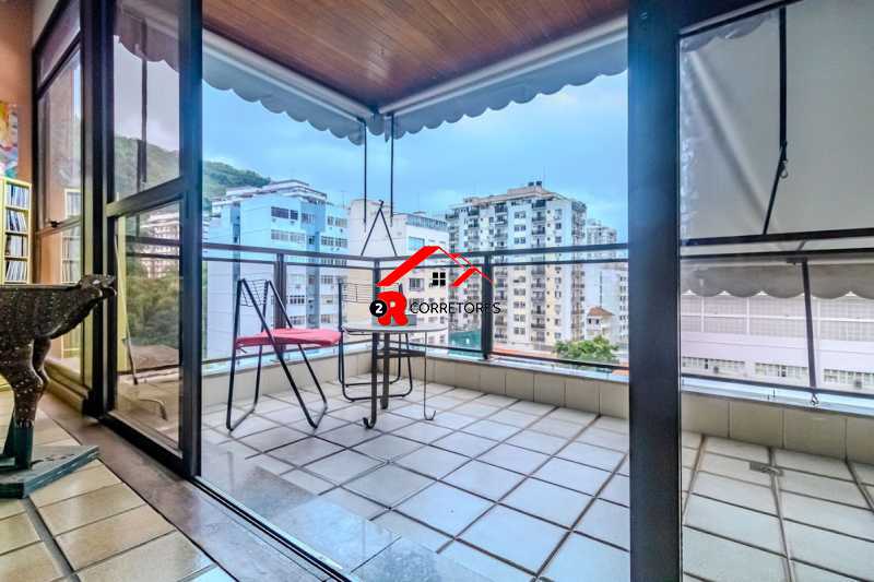 Apartamento à venda com 3 quartos, 137m² - Foto 5