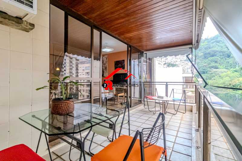 Apartamento à venda com 3 quartos, 137m² - Foto 7