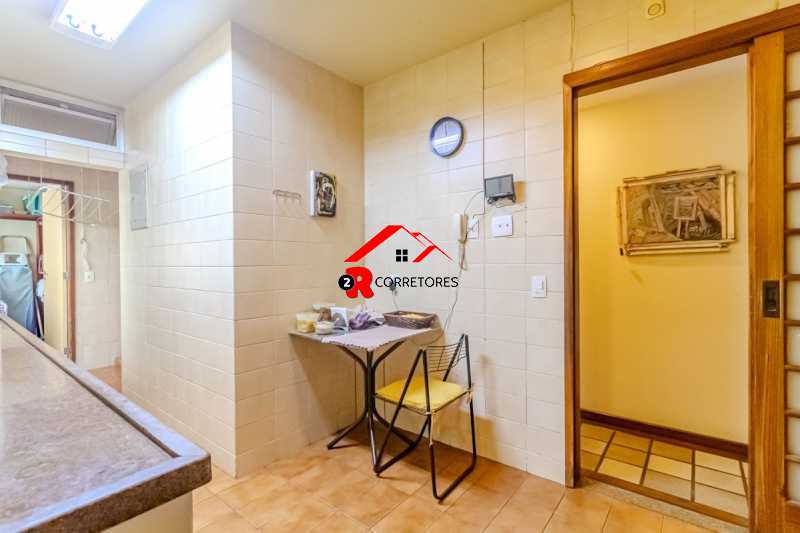 Apartamento à venda com 3 quartos, 137m² - Foto 23