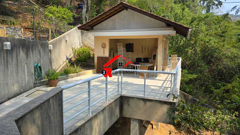 Casa de Condomínio à venda com 3 quartos, 274m² - Foto 6