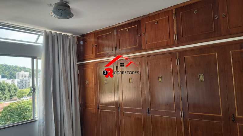 Apartamento à venda com 3 quartos, 127m² - Foto 9