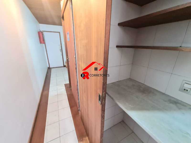 Apartamento à venda com 1 quarto, 45m² - Foto 12