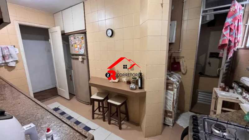 Apartamento à venda com 3 quartos, 100m² - Foto 17