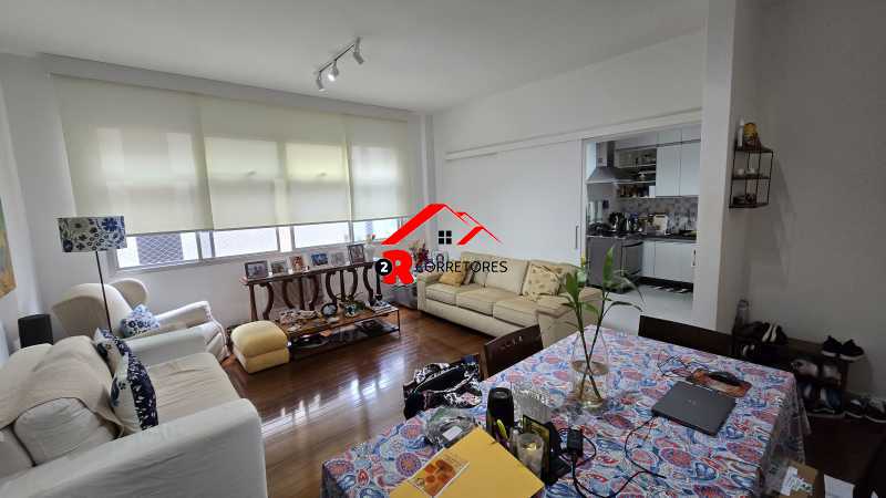 Apartamento à venda com 3 quartos, 96m² - Foto 2