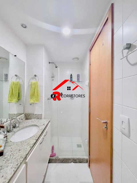 Apartamento à venda com 2 quartos, 68m² - Foto 9