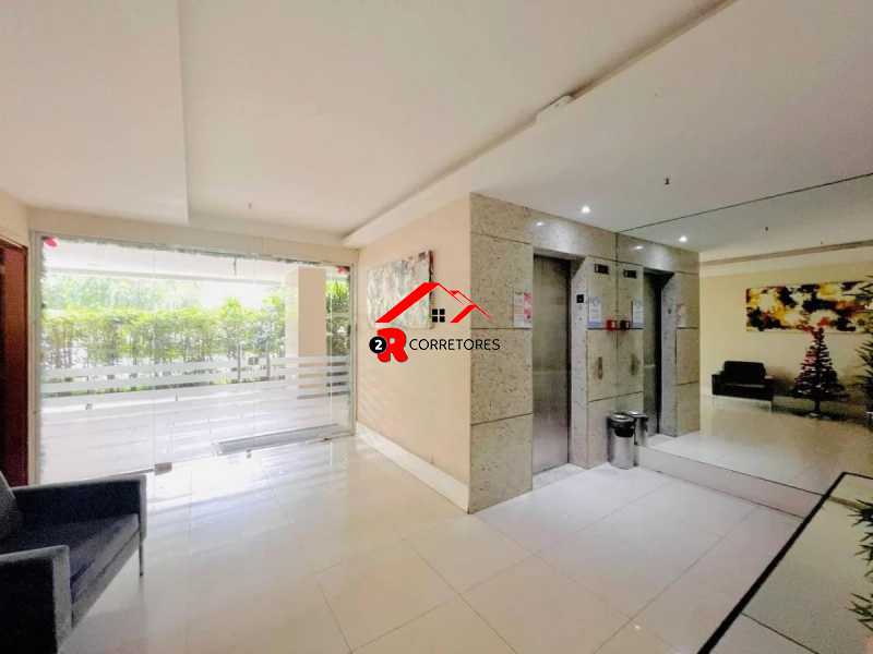 Apartamento à venda com 2 quartos, 68m² - Foto 20