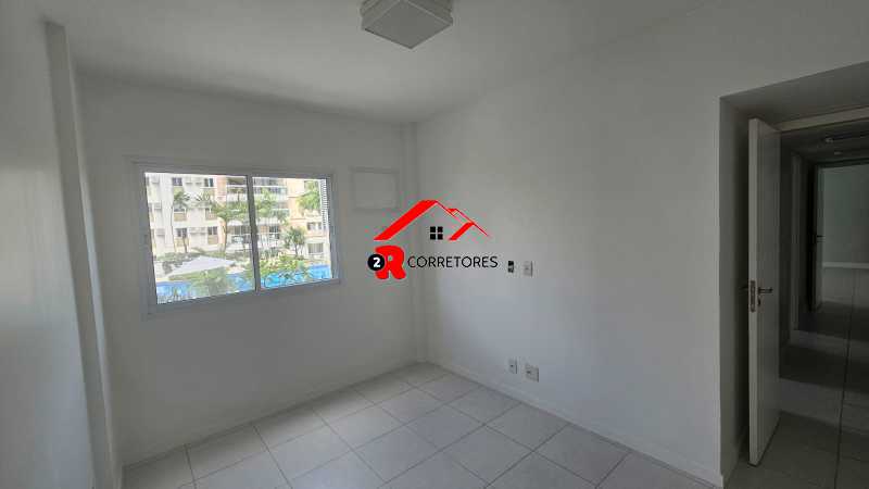 Apartamento à venda com 3 quartos, 106m² - Foto 13