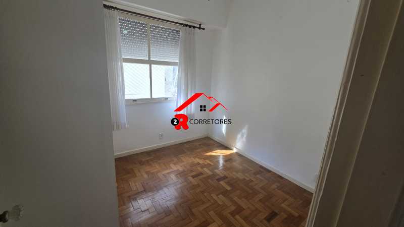 Apartamento à venda com 3 quartos, 97m² - Foto 13