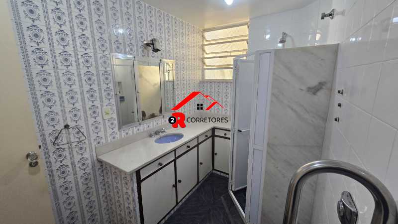 Apartamento à venda com 3 quartos, 97m² - Foto 17