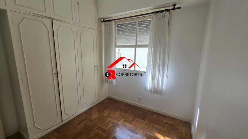 Apartamento à venda com 3 quartos, 97m² - Foto 19