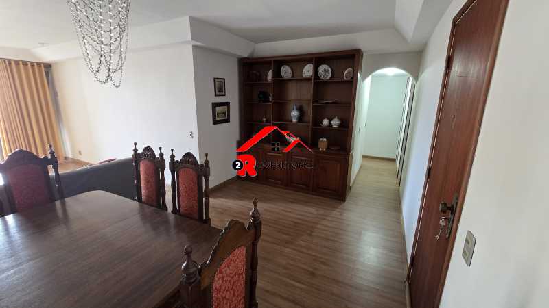 Apartamento à venda com 3 quartos, 131m² - Foto 10