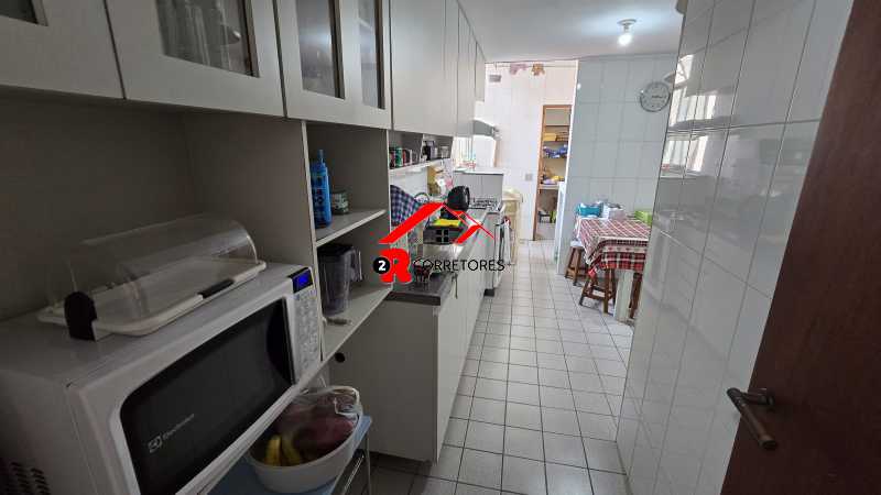 Apartamento à venda com 3 quartos, 131m² - Foto 24