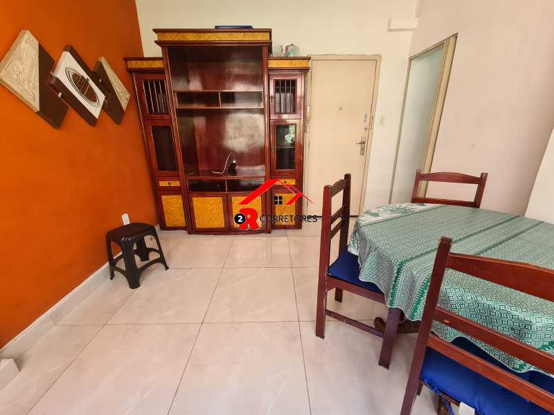 Apartamento à venda com 1 quarto, 40m² - Foto 11