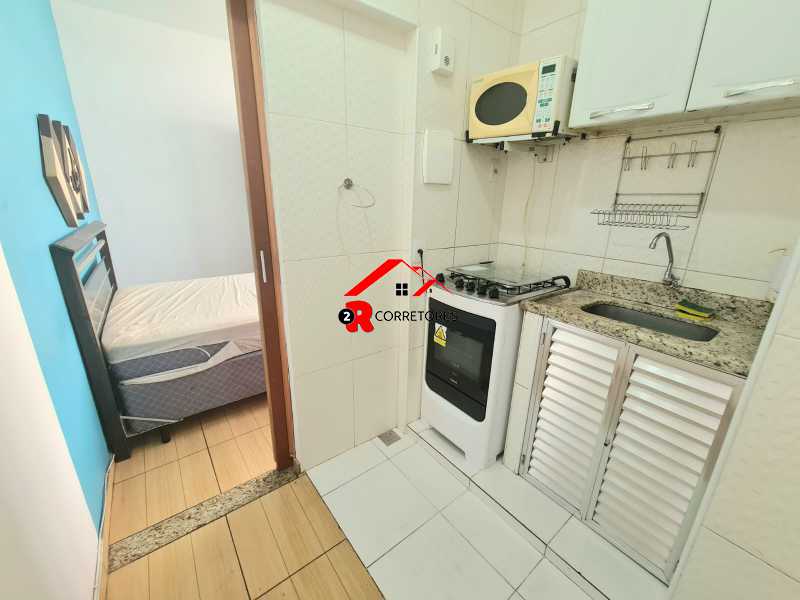 Apartamento à venda com 1 quarto, 40m² - Foto 15