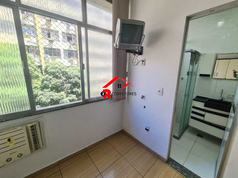 Apartamento à venda com 1 quarto, 40m² - Foto 21