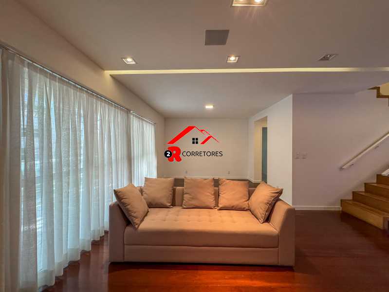Apartamento à venda com 3 quartos, 199m² - Foto 4
