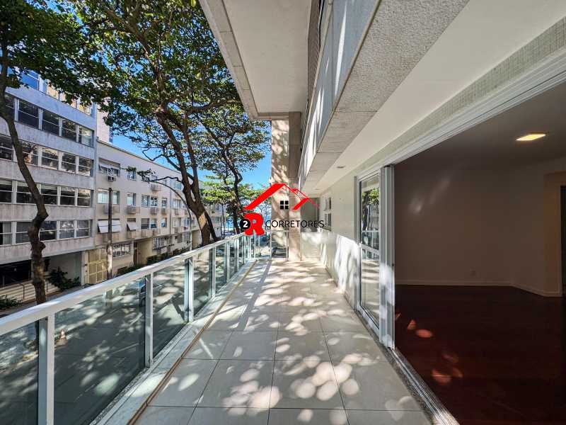 Apartamento à venda com 3 quartos, 199m² - Foto 11