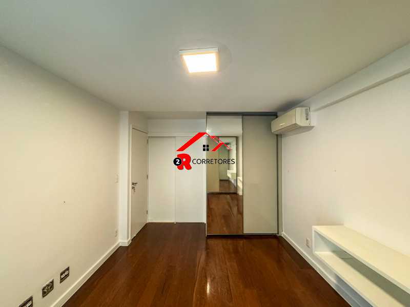 Apartamento à venda com 3 quartos, 199m² - Foto 15