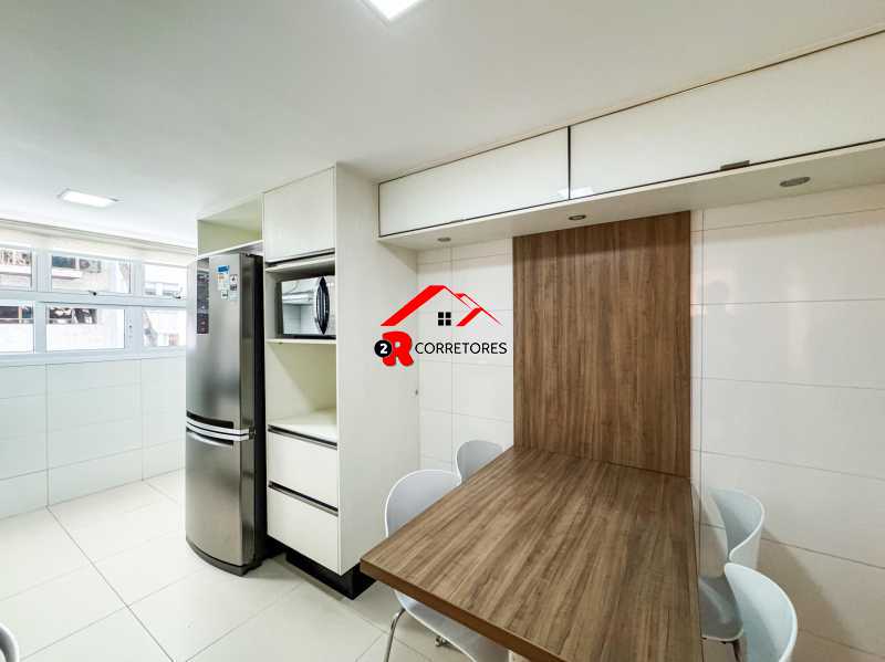Apartamento à venda com 3 quartos, 199m² - Foto 22