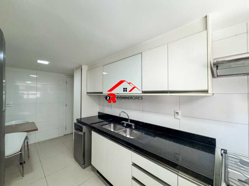 Apartamento à venda com 3 quartos, 199m² - Foto 23
